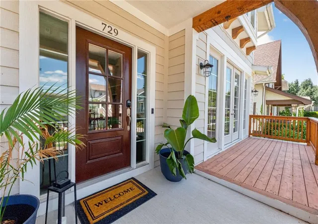 Photo 2 of Sale Pending at 729 Corbin Ter, Kansas City, MO 64111 | MLS# 2631757 | Listing updated on 2026-08-23