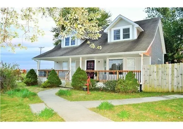 Photo 1 of Sale Pending at 214 Mo C Hwy, Rayville, MO 64084 | MLS# 2631785 | Listing updated on 2026-08-08