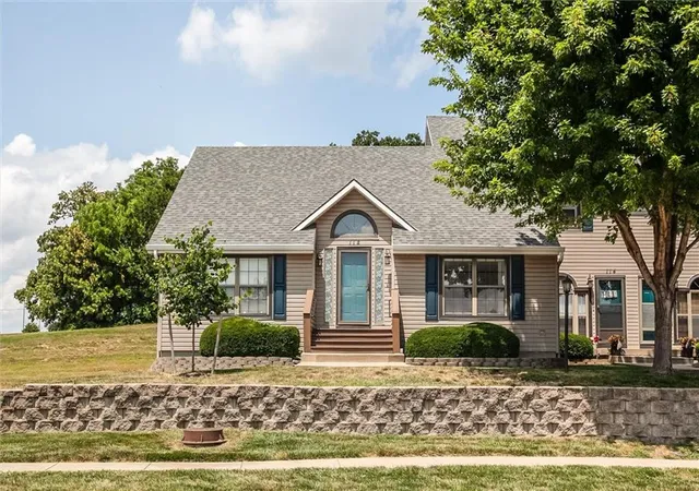 3rd image of 112 Stonebridge Ln, Smithville, MO 64089 | MLS# 2631787