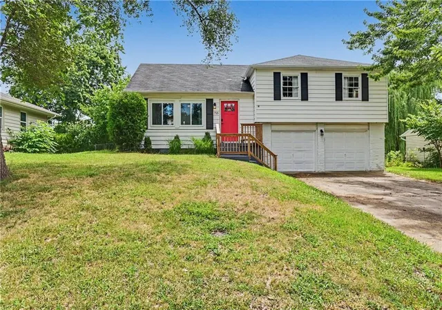 Photo 1 of Sale Pending at 715 Colbern St, Belton, MO 64012 | MLS# 2631796 | Listing updated on 2026-08-14