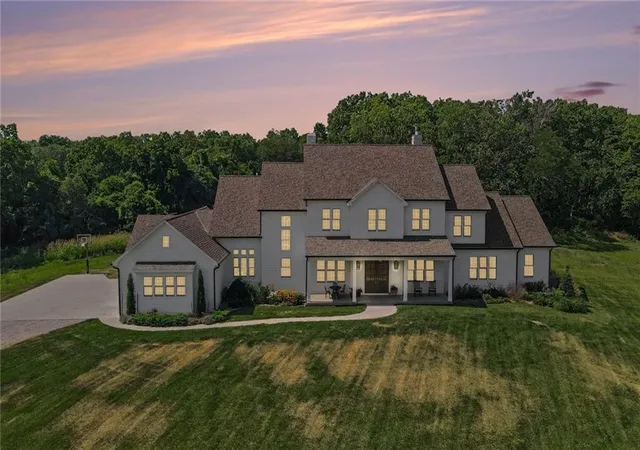 2nd image of 25590 Bundschu Rd, Independence, MO 64056 | MLS# 2631802