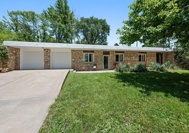 Photo 1 of Single family home for sale at 1354 Woodland Rd, Oak Grove, MO 64075 | MLS# 2631808 | Listing updated on 2026-08-15