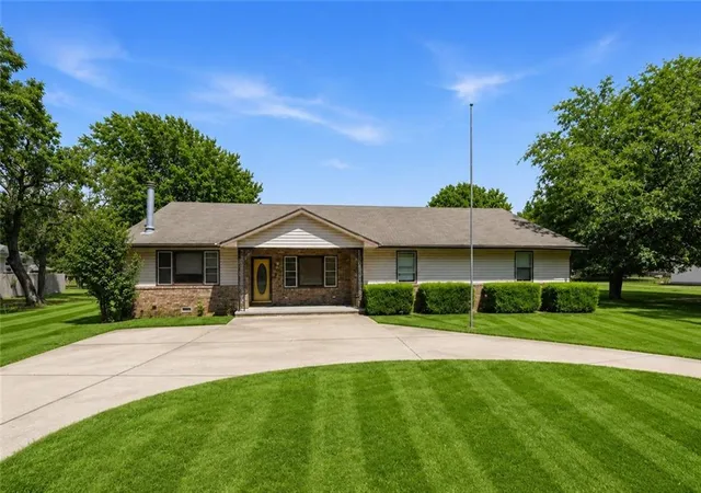 Photo 1 of Single family home for sale at 2710 N Michigan St, Pittsburg, KS 66762 | MLS# 2631852 | Listing updated on 2026-08-21