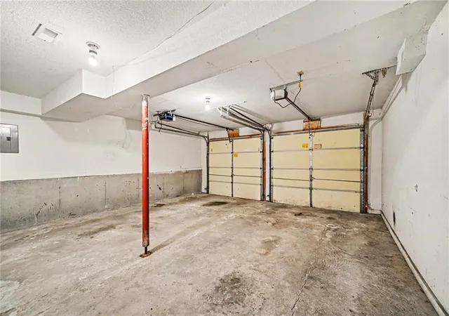 Listing Photo 2 - Condo for sale in building located at 3407 NW 71st Ter, Kansas City, MO 64151 - Unit #