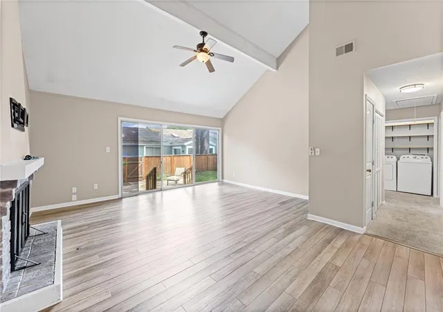 image of 8023 Halsey St, Lenexa, KS 66215 | MLS# 2631865