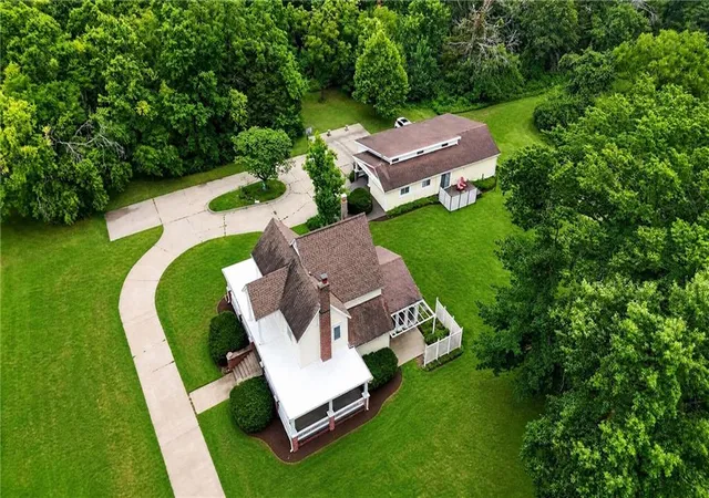 1st image of 18133 S 1525 Rd, Nevada, MO 64772 | MLS# 2631867