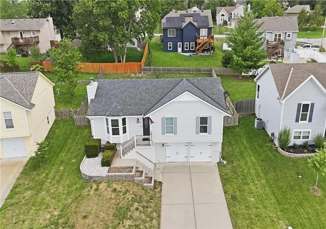 Photo 2 of Single family home for sale at 2136 Sw Sterling Dr, Lee's Summit, MO 64081 | MLS# 2631881 | Listing updated on 2026-08-13