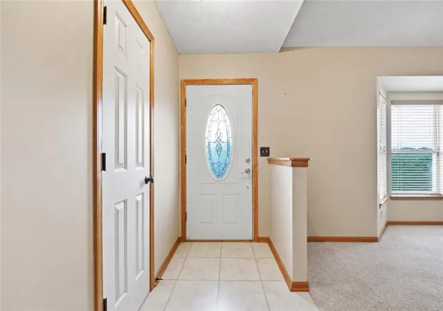 Photo 2 of Single family home for sale at 2136 Sw Sterling Dr, Lee's Summit, MO 64081 | MLS# 2631881 | Listing updated on 2026-09-22