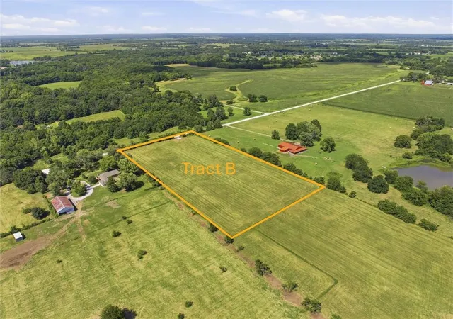 Photo 1 of Land for sale at Tract E B 275th St, Garden City, MO 64747 | MLS# 2631882 | Listing updated on 2026-07-20