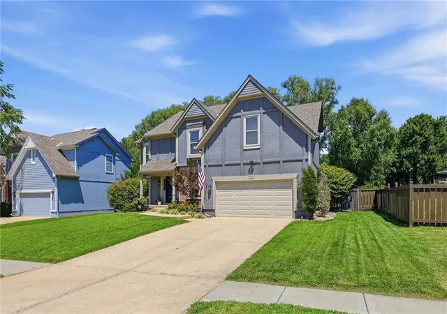 2nd image of 5308 W 140th St, Overland Park, KS 66224 | MLS# 2631888