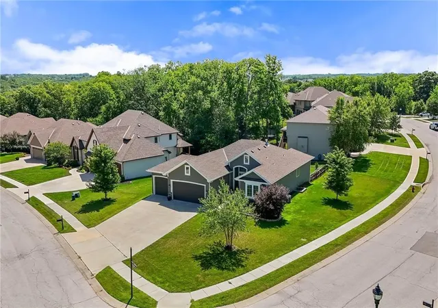 Photo 2 of Single family home for sale at 17485 Nw 128th Court, Platte City, MO 64079 | MLS# 2631899 | Listing updated on 2026-10-01
