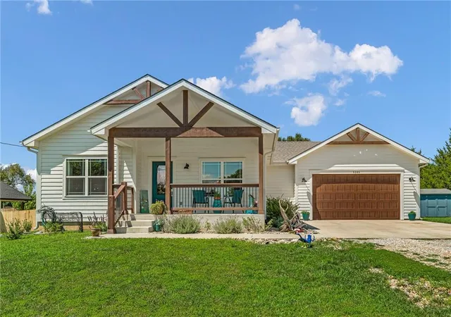 1st image of 5365 Choctaw Ln, Mc Louth, KS 66054 | MLS# 2631906