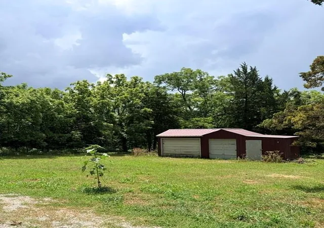4th image of 42 Bear Dr, Mound City, KS 66056 | MLS# 2631910