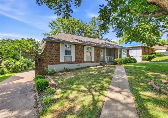 Photo 2 of Single family home for sale at 12009 E 61st Terrace, Kansas City, MO 64133 | MLS# 2631927 | Listing updated on 2026-09-19