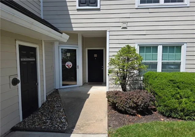 2nd image of Tomahawk Creek Pkwy, Leawood, KS 66211 | MLS# 2631930