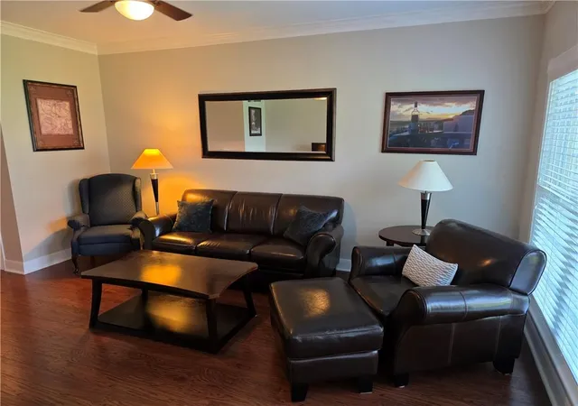 Photo 4 of Sale Pending at 11628 Tomahawk Crk Pkwy, Leawood, KS 66211 | MLS# 2631930 | Listing updated on 2026-08-31