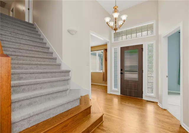 Photo 3 of Sale Pending at 808 Sw Springwater Ln, Lee's Summit, MO 64081 | MLS# 2631937 | Listing updated on 2026-09-02