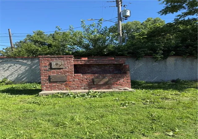 Photo 4 of Single family home for sale at 336 Walker Ave, Kansas City, KS 66101 | MLS# 2631944 | Listing updated on 2026-07-24