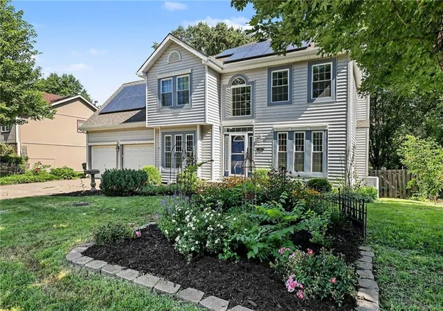1st image of 722 Deerfield St, Leavenworth, KS 66048 | MLS# 2631945