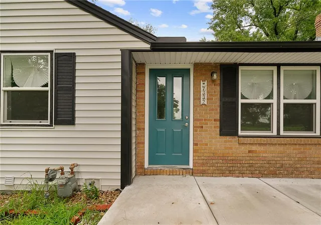 Photo 3 of Single family home for sale at 7332 Parallel Pkwy, Kansas City, KS 66112 | MLS# 2631957 | Listing updated on 2026-09-04