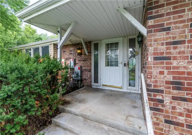 5th image of 5507 Woodbine Rd, Saint Joseph, MO 64505 | MLS# 2631963