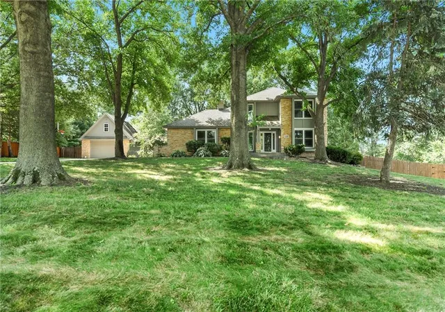 1st image of 12305 W 150th Ter, Olathe, KS 66062 | MLS# 2631968