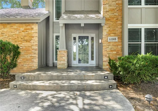4th image of 12305 W 150Th Ter, Olathe, KS 66062 | MLS# 2631968