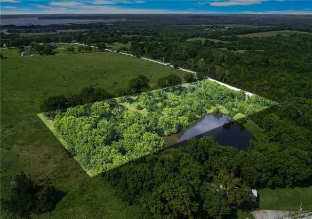 1st image of 0000 Lookout Rd, Paola, KS 66071 | MLS# 2631970