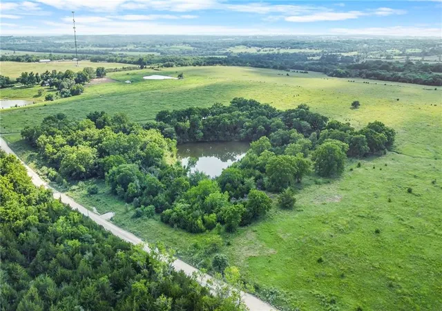 24th image of 0000 Lookout Rd, Paola, KS 66071 | MLS# 2631970