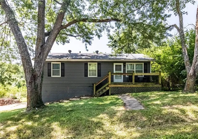 1st image of 101 W 8th St, Knob Noster, MO 65336 | MLS# 2631978