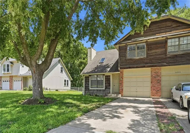 2nd image of 6241 Rene St, Shawnee, KS 66216 | MLS# 2631992