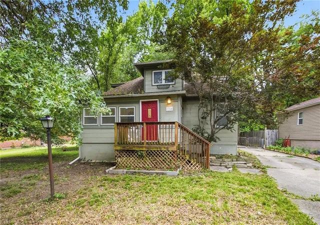 Single family home for sale at 7740 Madison Ave, Kansas City, MO 64114 | MLS# 2631993