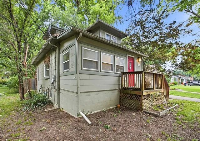 Photo 2 of Single family home for sale at 7740 Madison Ave, Kansas City, MO 64114 | MLS# 2631993 | Listing updated on 2026-08-18
