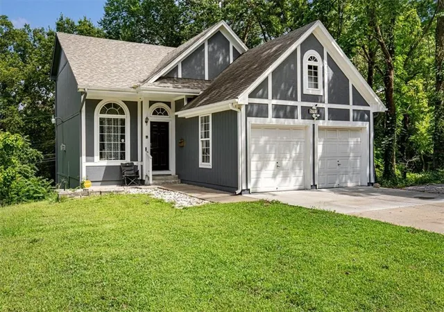 Photo 1 of Single family home for sale at 5713 Norton Ave, Kansas City, MO 64130 | MLS# 2631995 | Listing updated on 2026-08-21