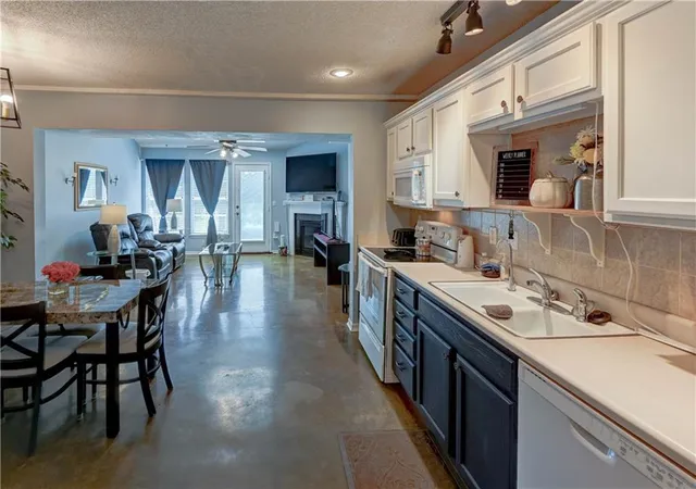 Photo 2 of Sale Pending at 8112 N Lawn Ave, Kansas City, MO 64119 | MLS# 2631998 | Listing updated on 2026-09-03