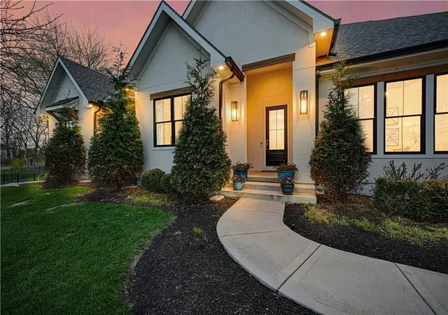 4th image of 18340 Mohawk Ln, Stilwell, KS 66085 | MLS# 2632018