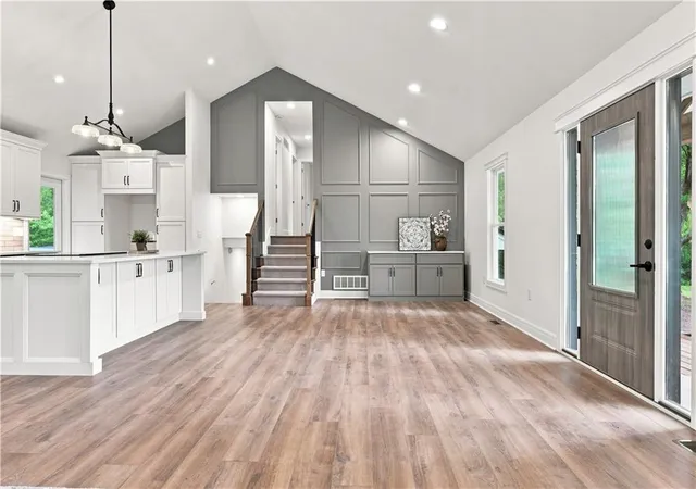 5th image of 3222 Pryor Rd, Lee's Summit, MO 64082 | MLS# 2632032