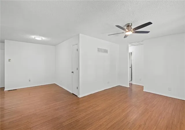 Photo 4 of Single family home for sale at 8033 NE San Rafael Dr, Kansas City, MO 64119 | MLS# 2632033 | Listing updated on 2026-08-27