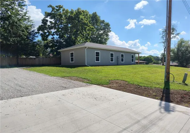 20th image of 307 N Camden St, Richmond, MO 64085 | MLS# 2632041