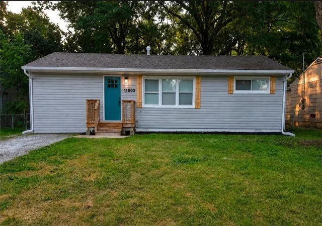 Photo 3 of Single family home for sale at 11003 Cambridge Ave, Kansas City, MO 64134 | MLS# 2632056 | Listing updated on 2026-08-23