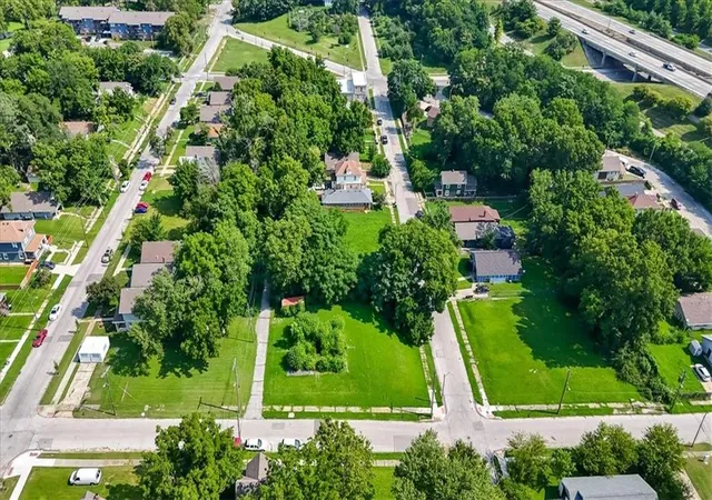 Photo 4 of Sale Pending at 2943 & 2949 Highland Ave, Kansas City, MO 64109 | MLS# 2632080 | Listing updated on 2026-08-12