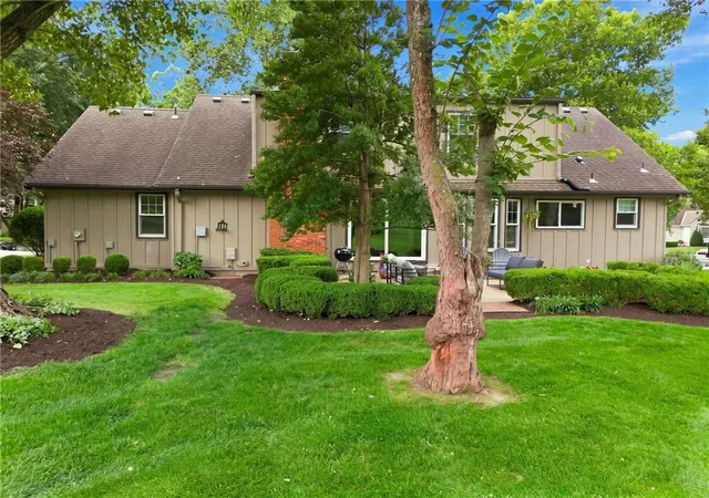 2nd image of 12855 Sagamore Rd, Leawood, KS 66209 | MLS# 2632098