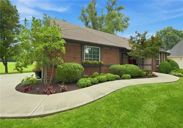 Photo 3 of Single family home for sale at 12855 Sagamore Rd, Leawood, KS 66209 | MLS# 2632098 | Listing updated on 2026-09-30