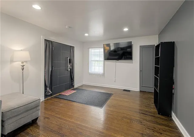 Photo 4 of Single family home for sale at 4910 Paseo Blvd, Kansas City, MO 64110 | MLS# 2632100 | Listing updated on 2026-08-25