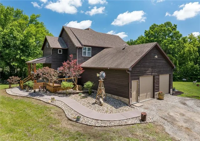 3rd image of 6280 Nw Sale Barn Rd, Cameron, MO 64429 | MLS# 2632101