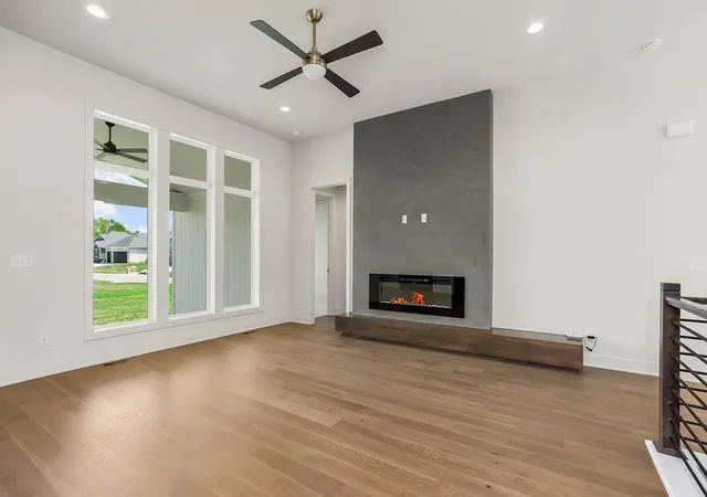 Photo 3 of Single family home for sale at 2146 Sw Tracker Ln, Lees Summit, MO 64082 | MLS# 2632117 | Listing updated on 2026-09-04