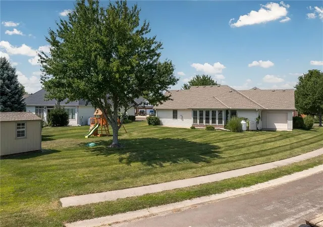 5th image of 501 Natalee Ln, Gower, MO 64454 | MLS# 2632118
