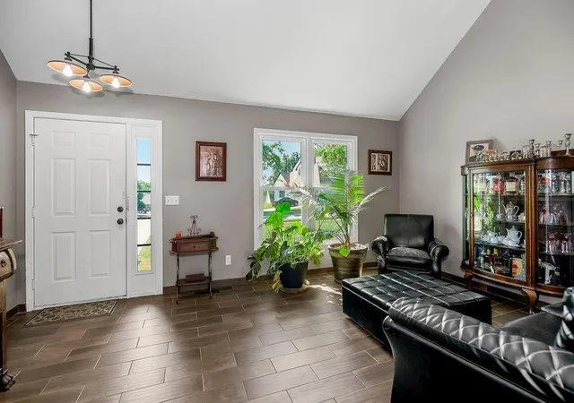 Photo 3 of Single family home for sale at 1120 NW 73rd Terrace, Kansas City, MO 64118 | MLS# 2632123 | Listing updated on 2026-08-29