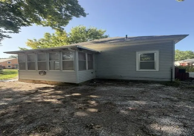 18th image of 604 N 3rd St, Burlington, KS 66839 | MLS# 2632124