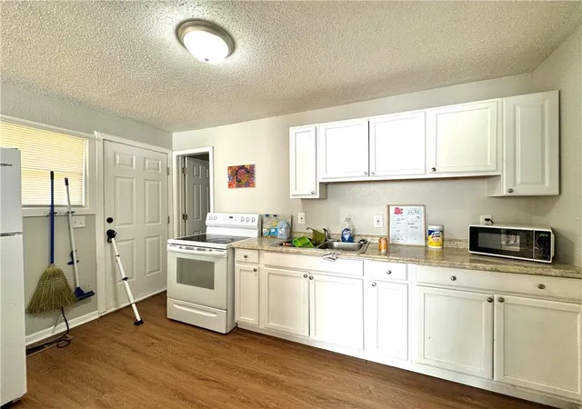Photo 5 of Single family home for sale at 4435 Norton Ave, Kansas City, MO 64130 | MLS# 2632125 | Listing updated on 2026-07-26